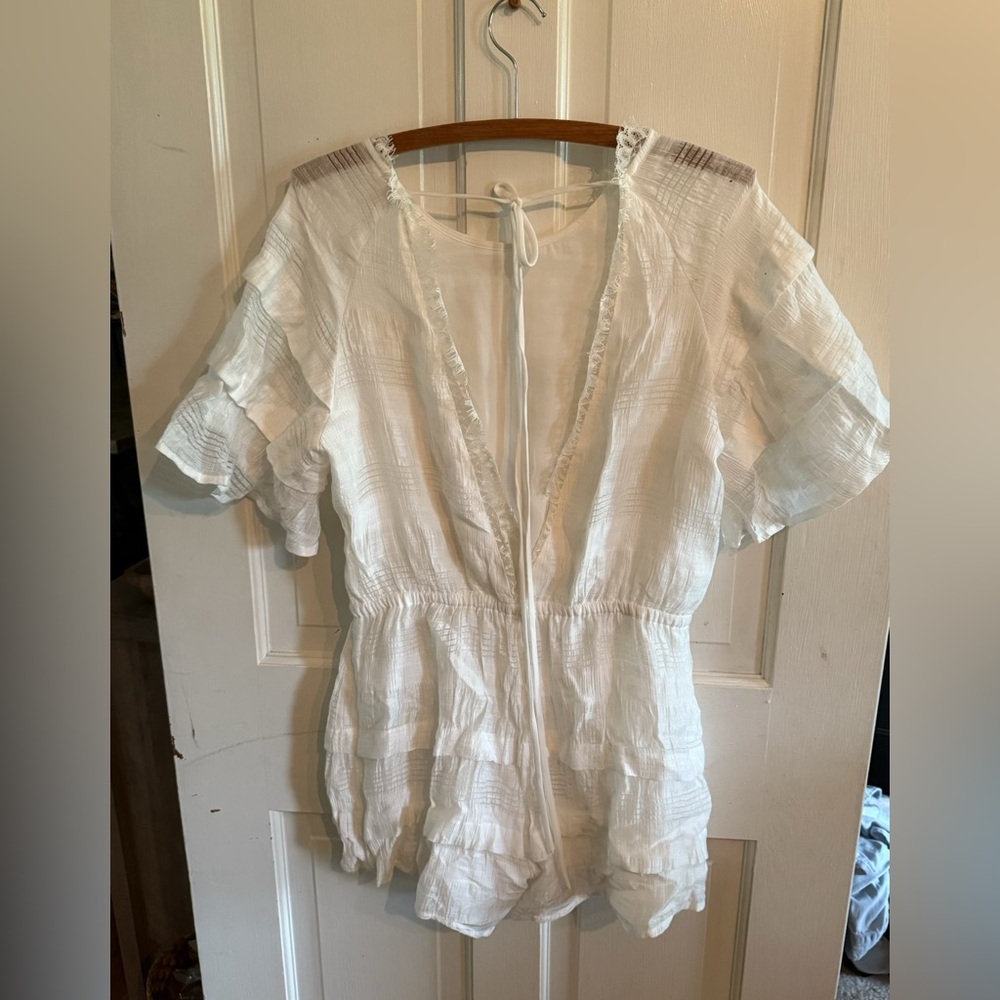 J.O.A. Sheer Woven White Short Romper Medium - Picture 3 of 5